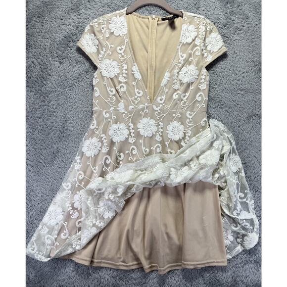 Forever 21 Medium Floral Lace Dress Fit & Flare Ivory Lace Coquette Low Cut Mini - Picture 9 of 13